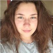 Studentessa al quarto anno (Liceo A. Canova) offre ripetizioni di italiano, inglese, storia, filosofia